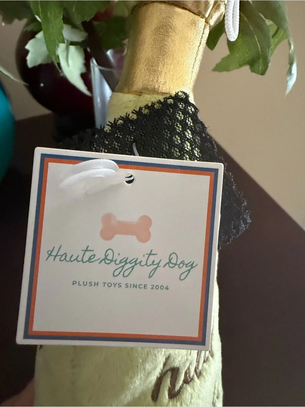 NWT Haute Diggity Dog Santa Muttgarita Pinot Grrigio Plush Dog Squeaker Toy
